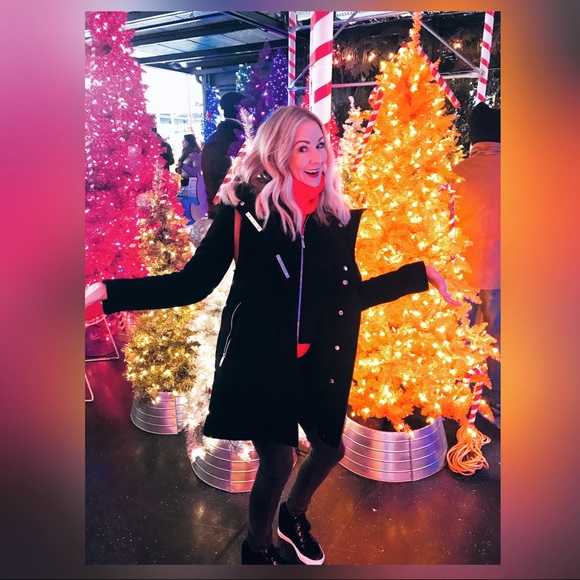 Meet your Posher, Katie - Picture 4 of 8